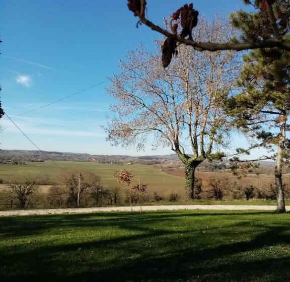 민박 La Maison Du Pech