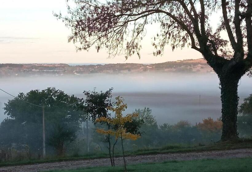 민박 La Maison Du Pech