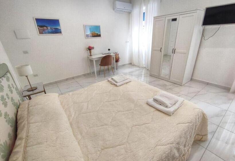 ベッドアンドブレックファースト Tina’s Room