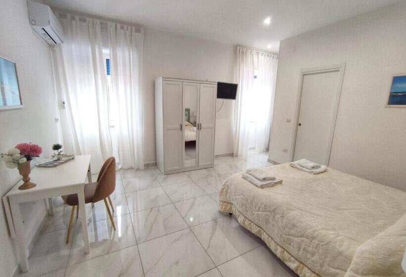 ベッドアンドブレックファースト Tina’s Room