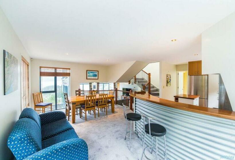 Belfast Retreat   Views And Spa Pool