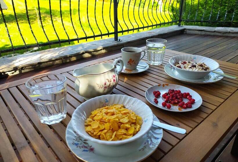 Brunarica Biopark  Log House Biopark