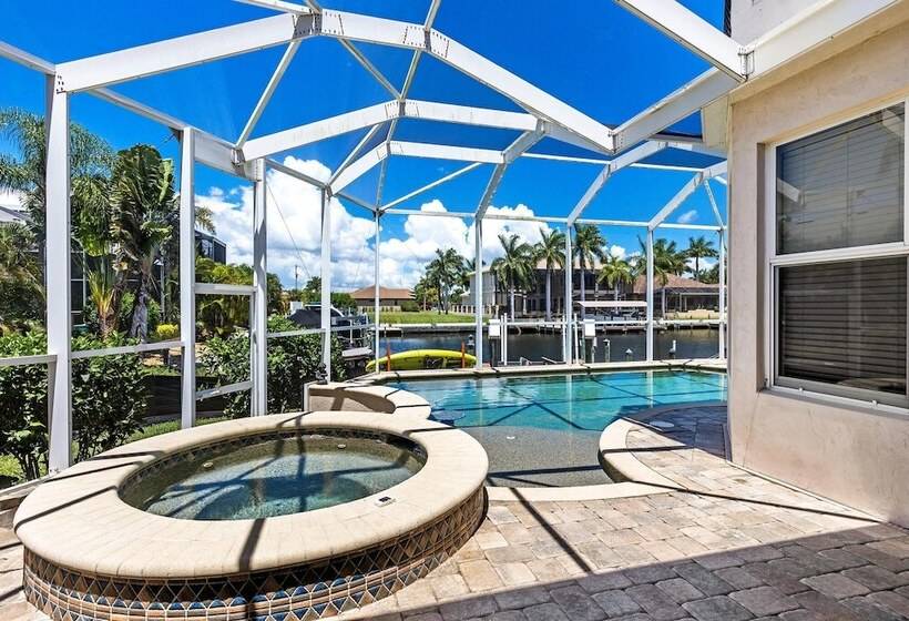 Cape Harbour Hideaway