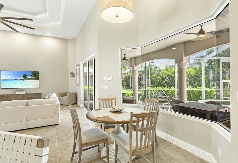 Cape Harbour Hideaway