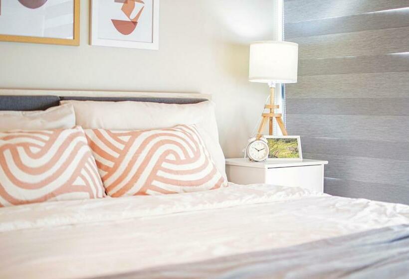 Cozy And Classy Studio Across Airport Terminal 3