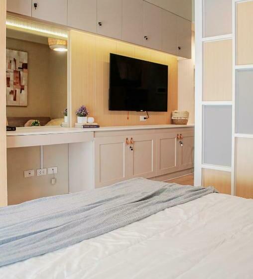 Cozy And Classy Studio Across Airport Terminal 3