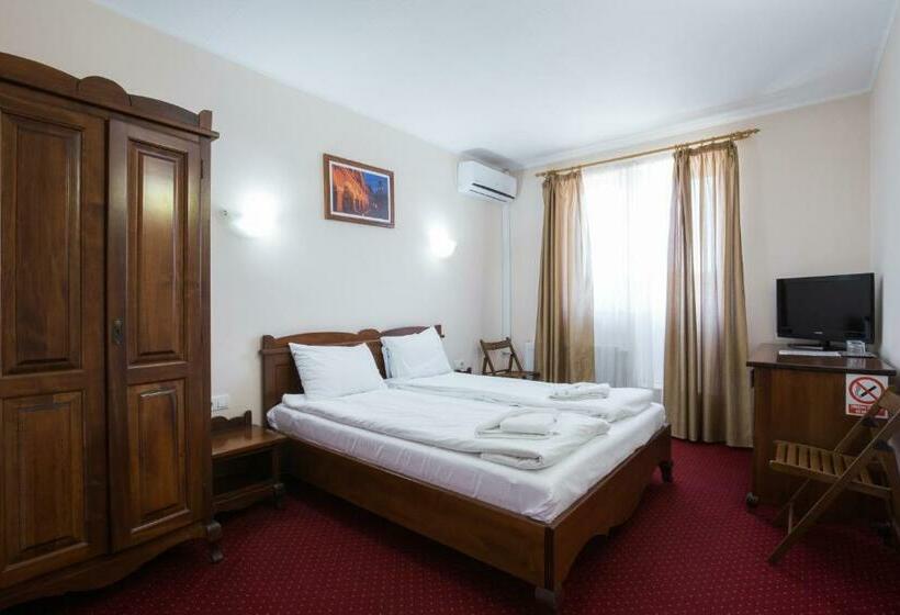 Отель Dumbrava Sibiului