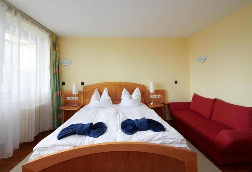 酒店 Retro Lido Vonyarcvashegy