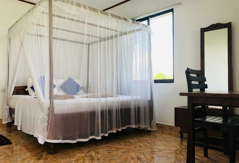 בית מלון כפרי Surfers Paradise