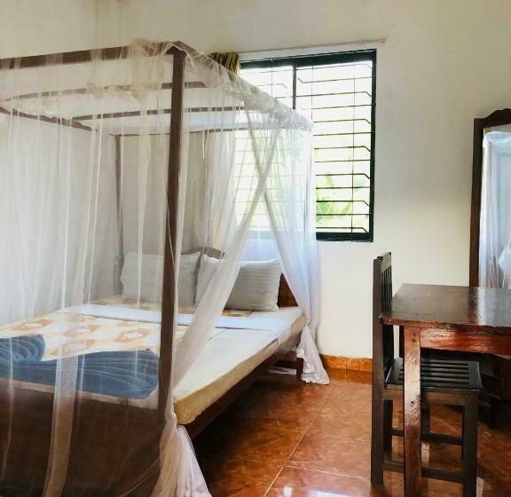 בית מלון כפרי Surfers Paradise