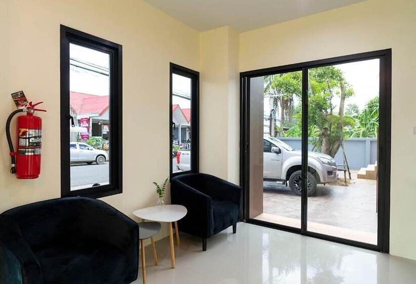 בית מלון כפרי Thip Thip