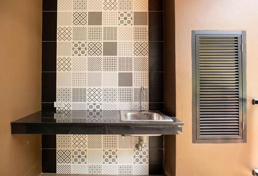 בית מלון כפרי Thip Thip