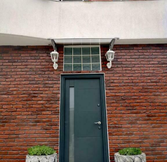 Пансион En Vacances