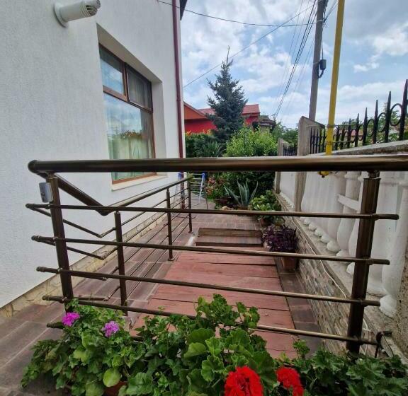 Пансион En Vacances