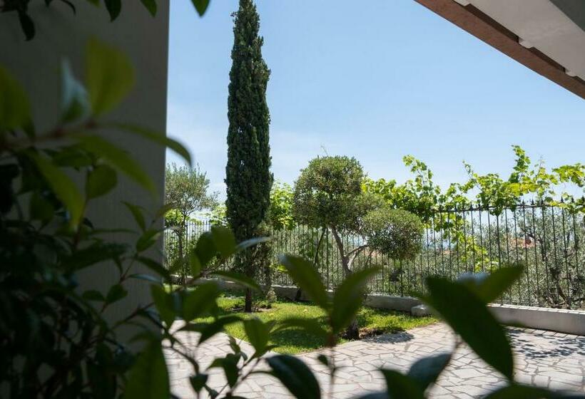 بنسيون Lux Suite Sicily