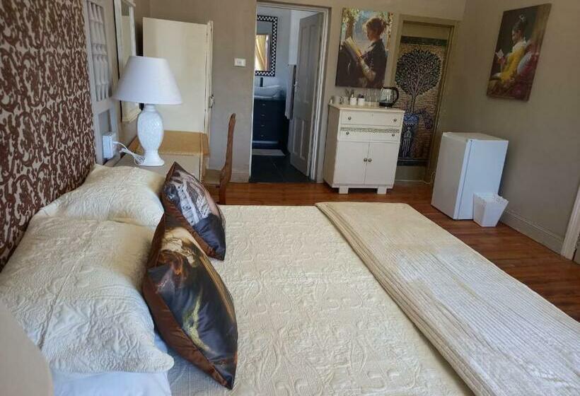 ペンション Romantika Guesthouse