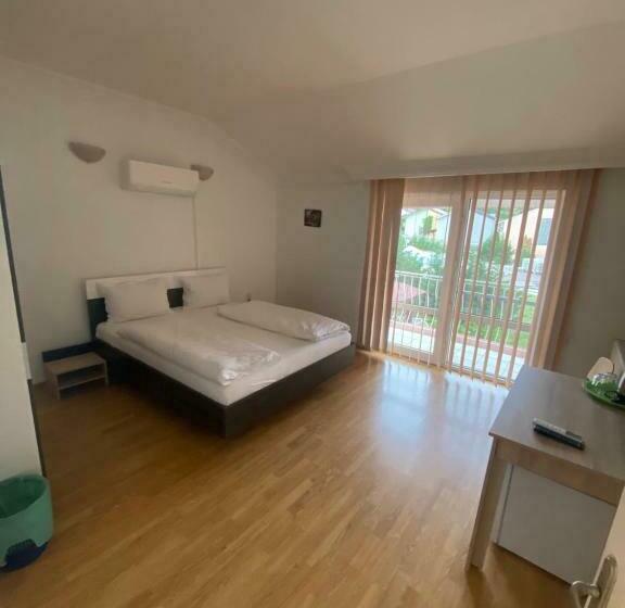 פנסיון Vila Hubert