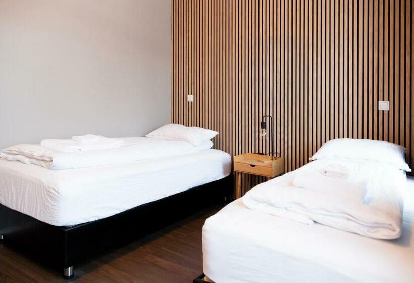 هاستل Westman Islands Inn