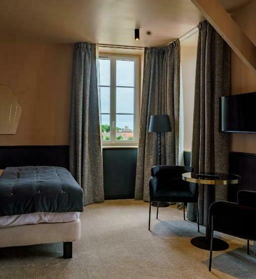 住宿加早餐  De La Plage