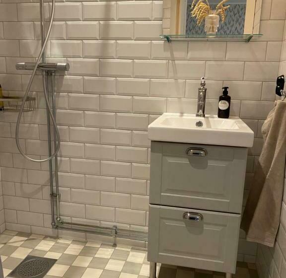 צימר Gård Halltorps Hage