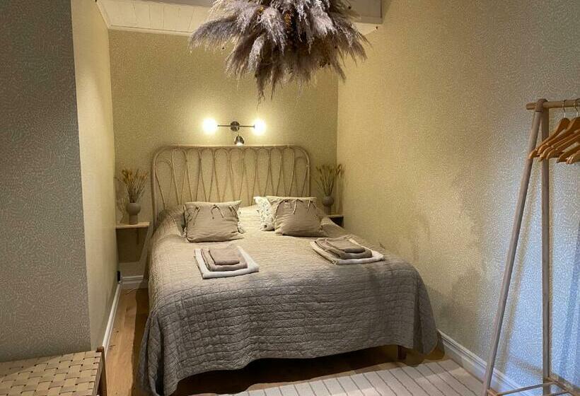 צימר Gård Halltorps Hage