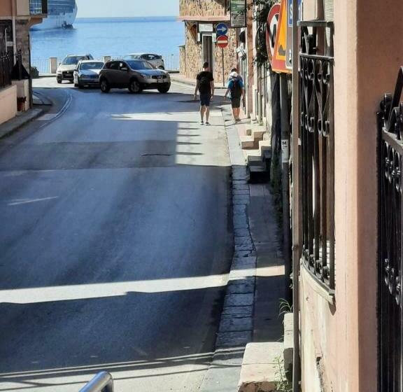 Bed and Breakfast Taorbay