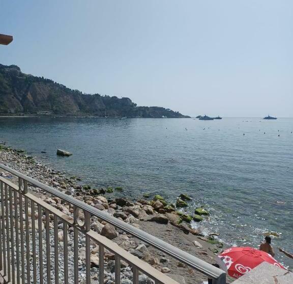 Bed and Breakfast Taorbay