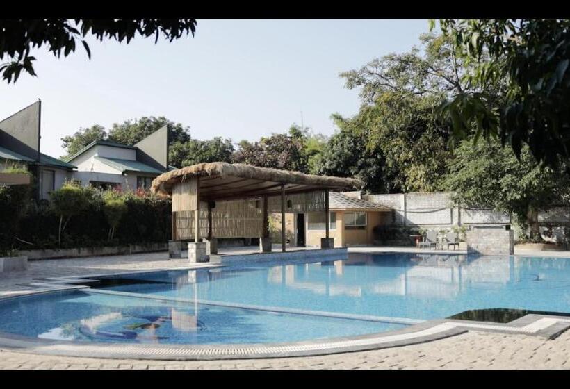 אתר נופש Voco Jim Corbett, An Ihg