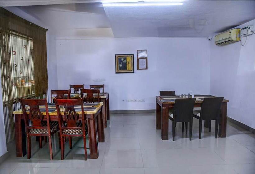 Fabhotel Hibiscus Stays Nr Sholinganallur Water Lake & Vgp Aqua Kingdom