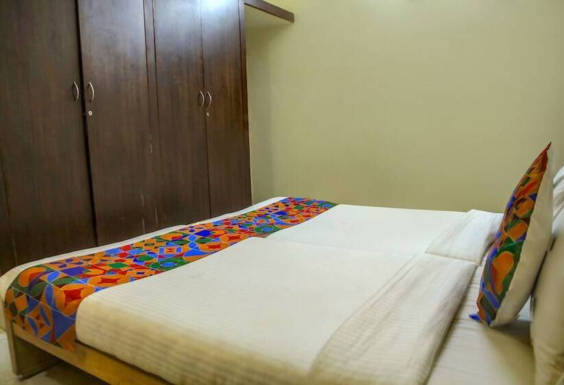 Fabhotel Hibiscus Stays Nr Sholinganallur Water Lake & Vgp Aqua Kingdom