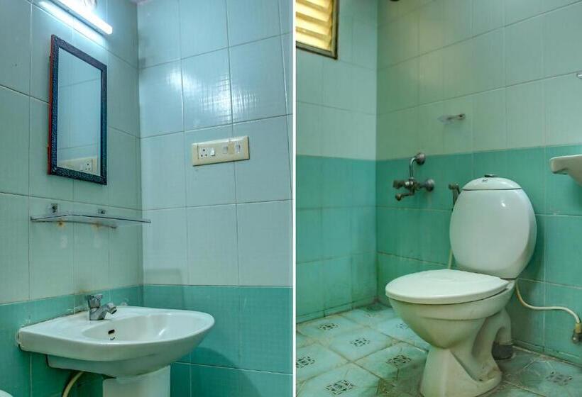 Fabhotel Hibiscus Stays Nr Sholinganallur Water Lake & Vgp Aqua Kingdom