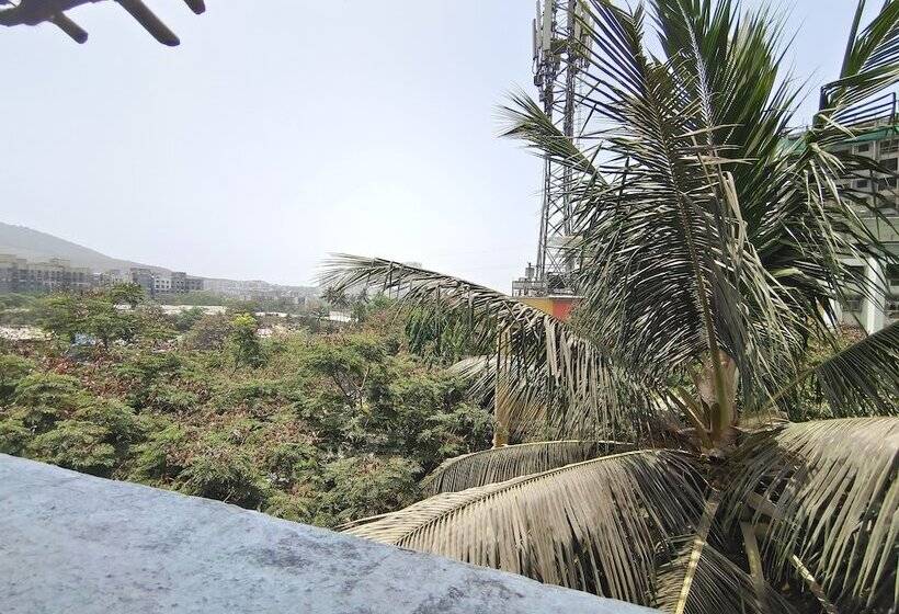 בית מלון כפרי Astha Residency