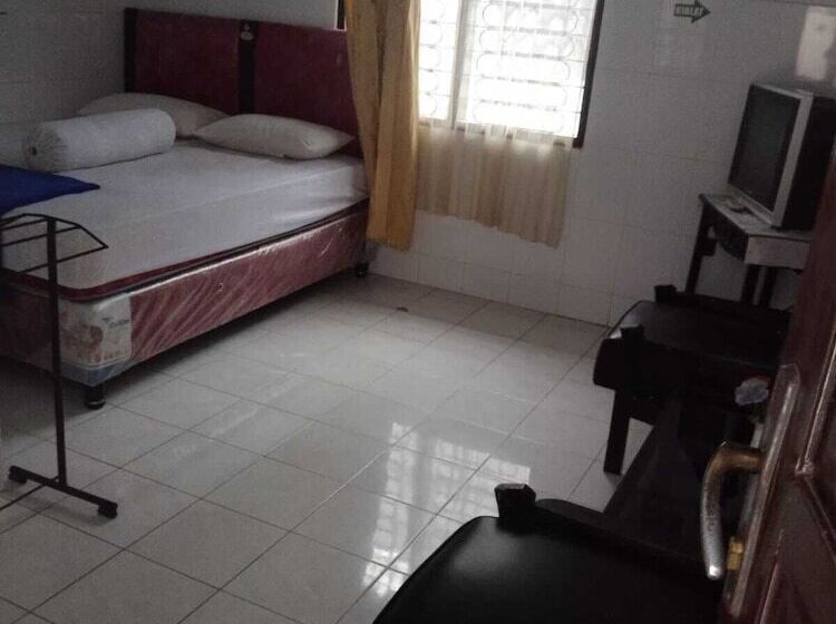 Express O 91176 Hotel Puri Gandaria