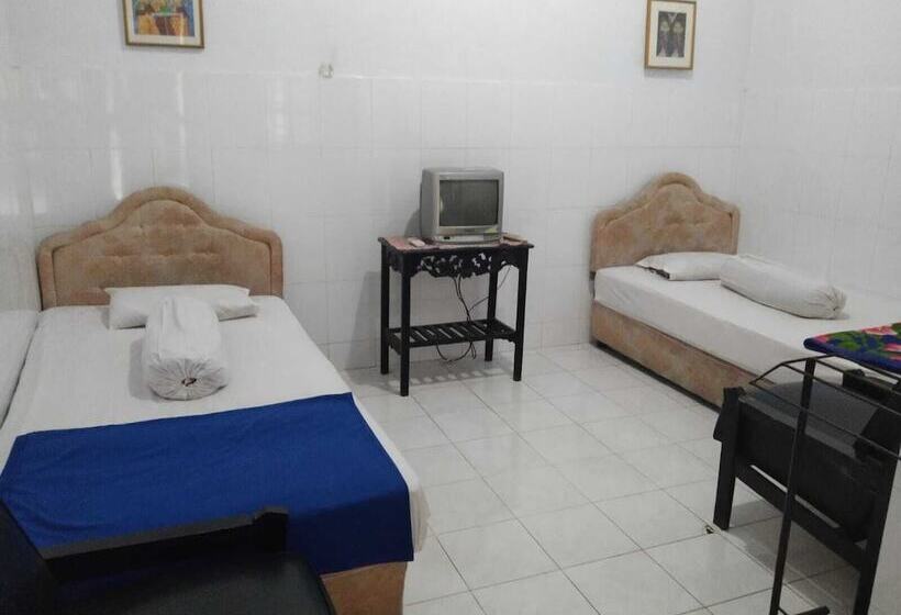 Express O 91176 Hotel Puri Gandaria