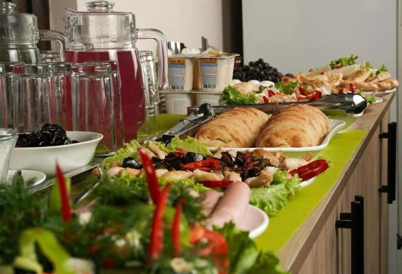 هتل Holiday Borjomi