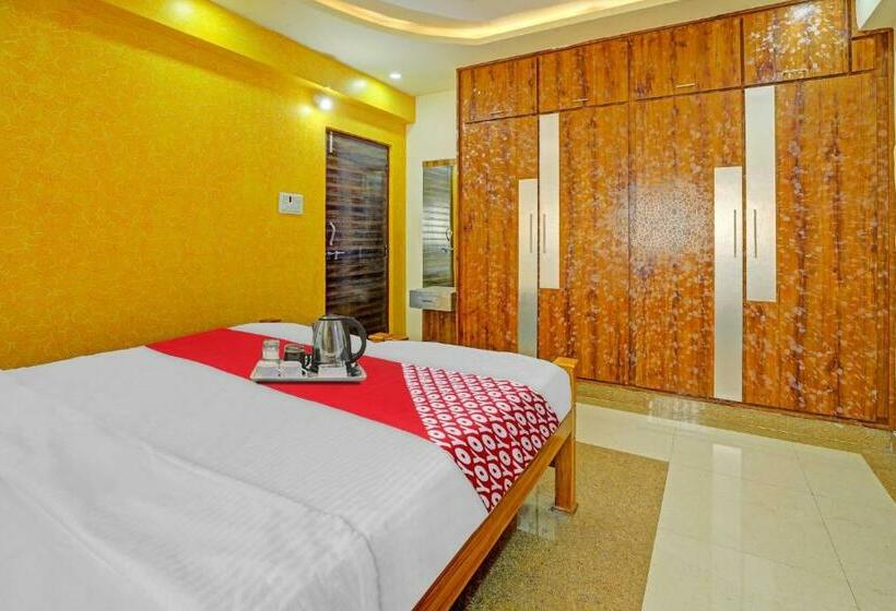 Отель Oyo 90286 Raj Residency