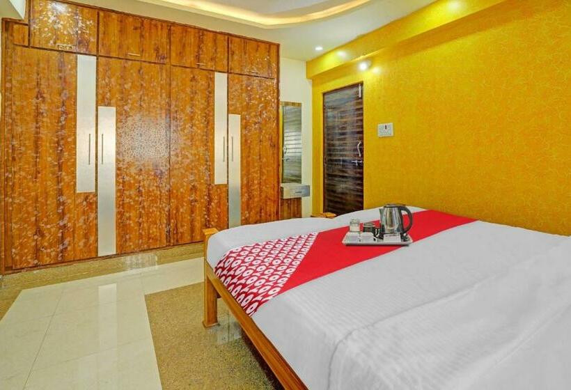 Отель Oyo 90286 Raj Residency