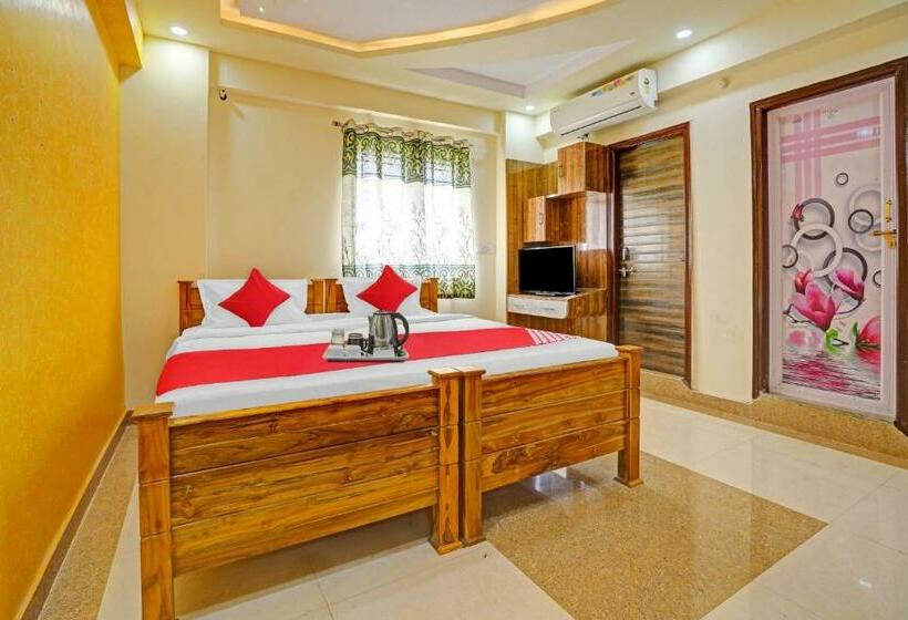 Отель Oyo 90286 Raj Residency