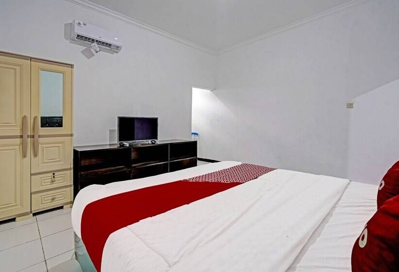 호텔 Oyo 91334 Permata Papua Guest House