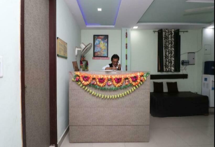 ホテル Prashant By Wb Inn