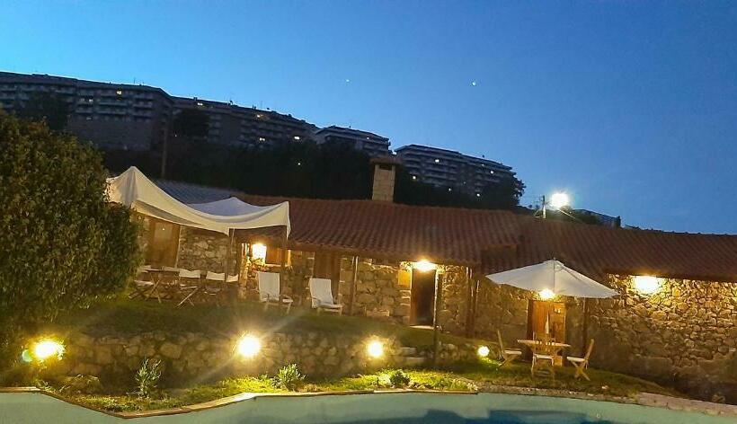 Отель Quinta Dos Carvalhos The Wine House Farm In Center Of Lamego Capital Of The Douro