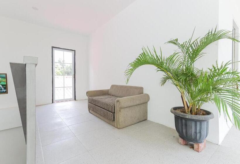 ホテル Reddoorz Near Rsud Banten Serang