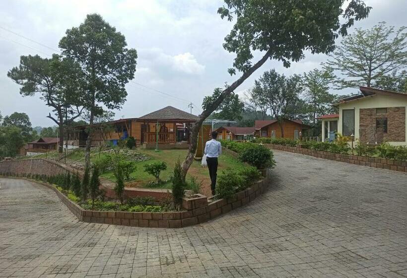 בית מלון כפרי Ri Shat Sngi Orchid Resort By World Choice