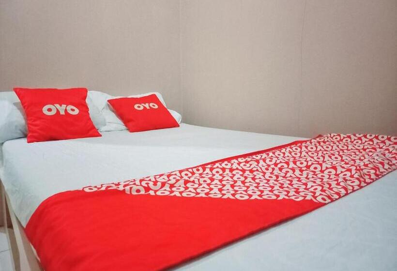 酒店 Spot On 91336 Guesthouse Tarumanegara