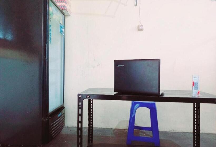 فندق Spot On 91336 Guesthouse Tarumanegara