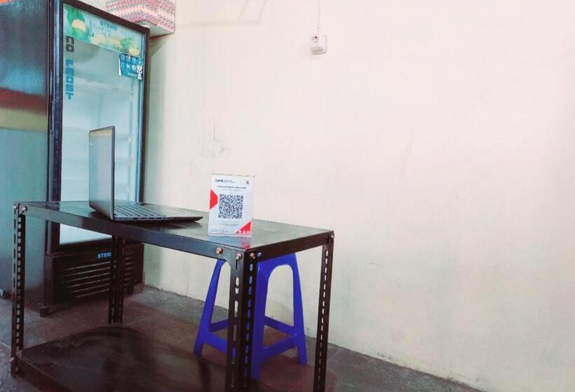 酒店 Spot On 91336 Guesthouse Tarumanegara