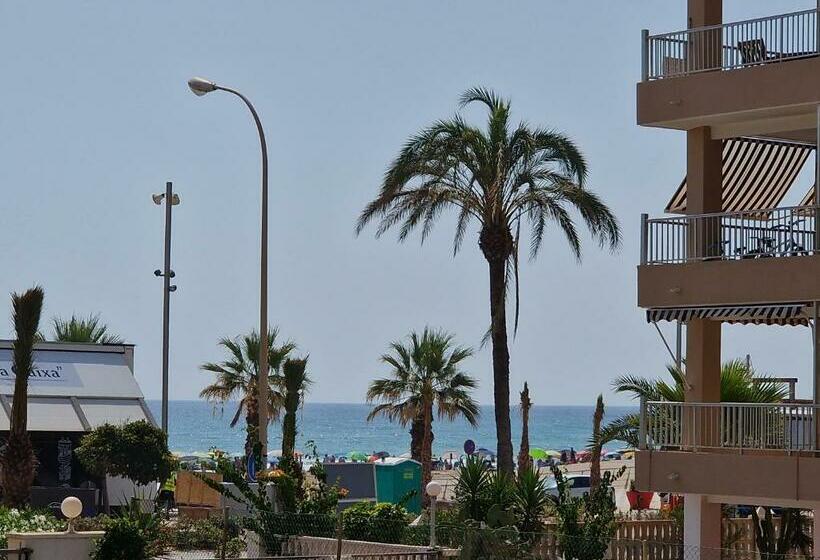 Miyas 1, Primera Línea De Playa