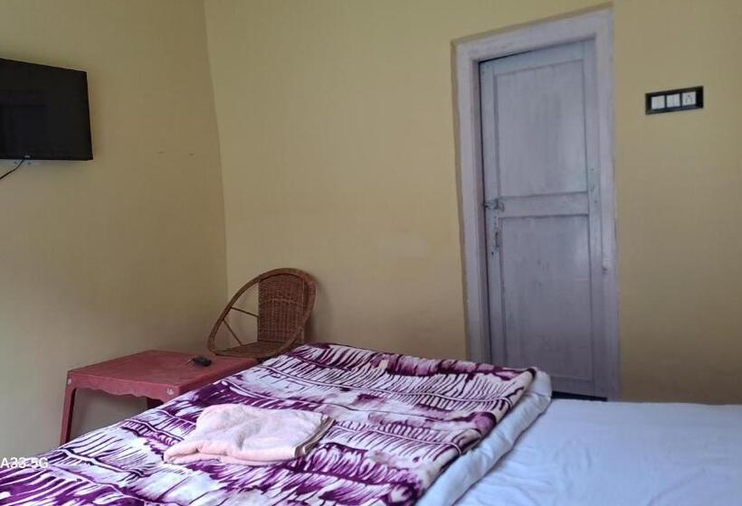 Пансион Al Ayaan Guest House