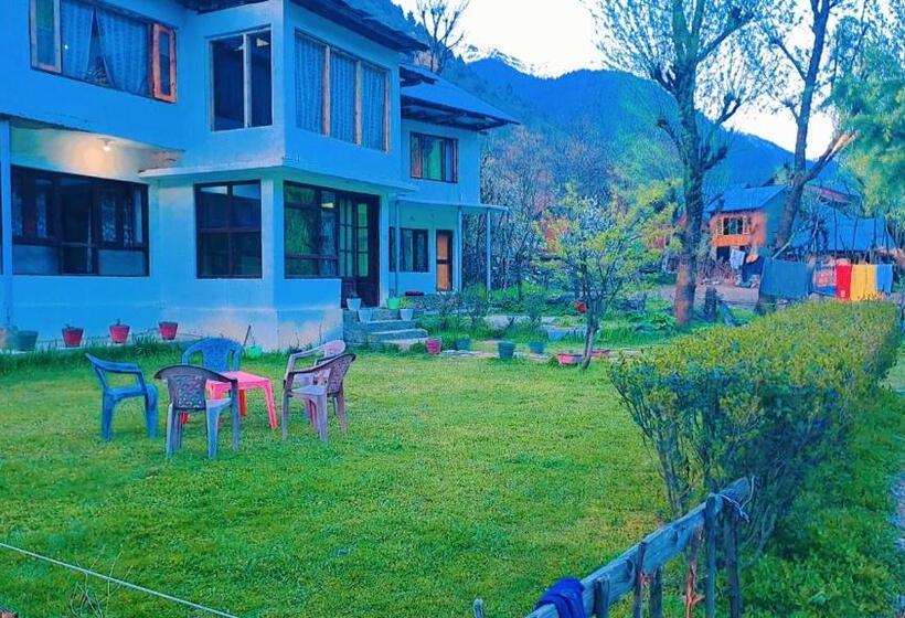 Пансион Al Ayaan Guest House