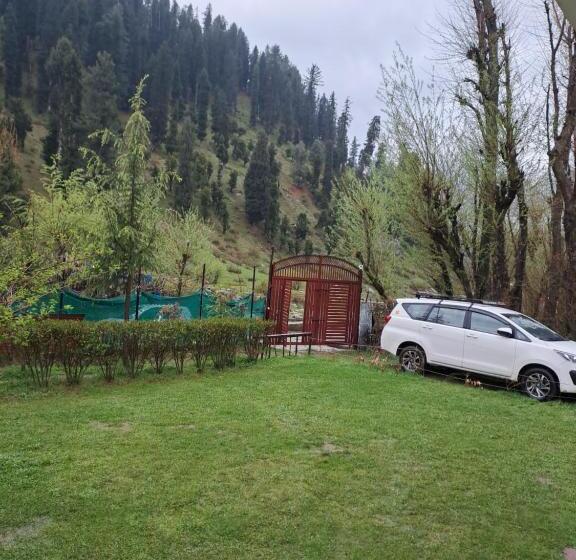 Пансион Al Ayaan Guest House